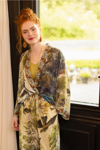 Kimono Theatre of Dreams Cropped Bamboo Fabric with Swan Design