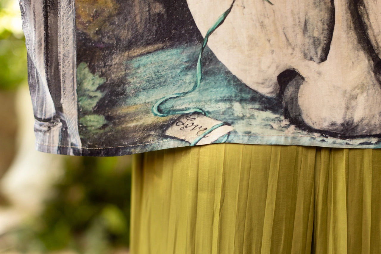 Kimono Theatre of Dreams Cropped Bamboo Fabric with Swan Design